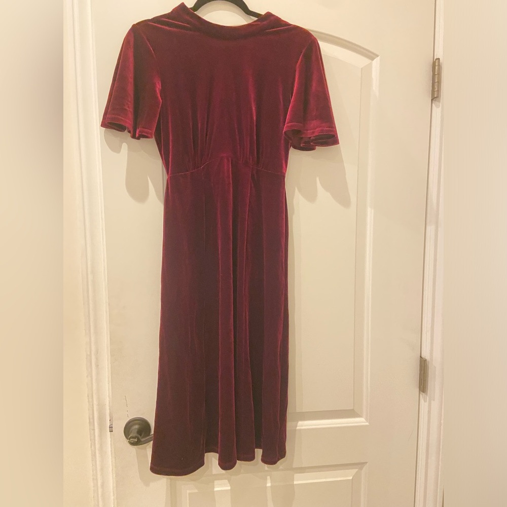 NEXT Tailoring maroon velvet dress